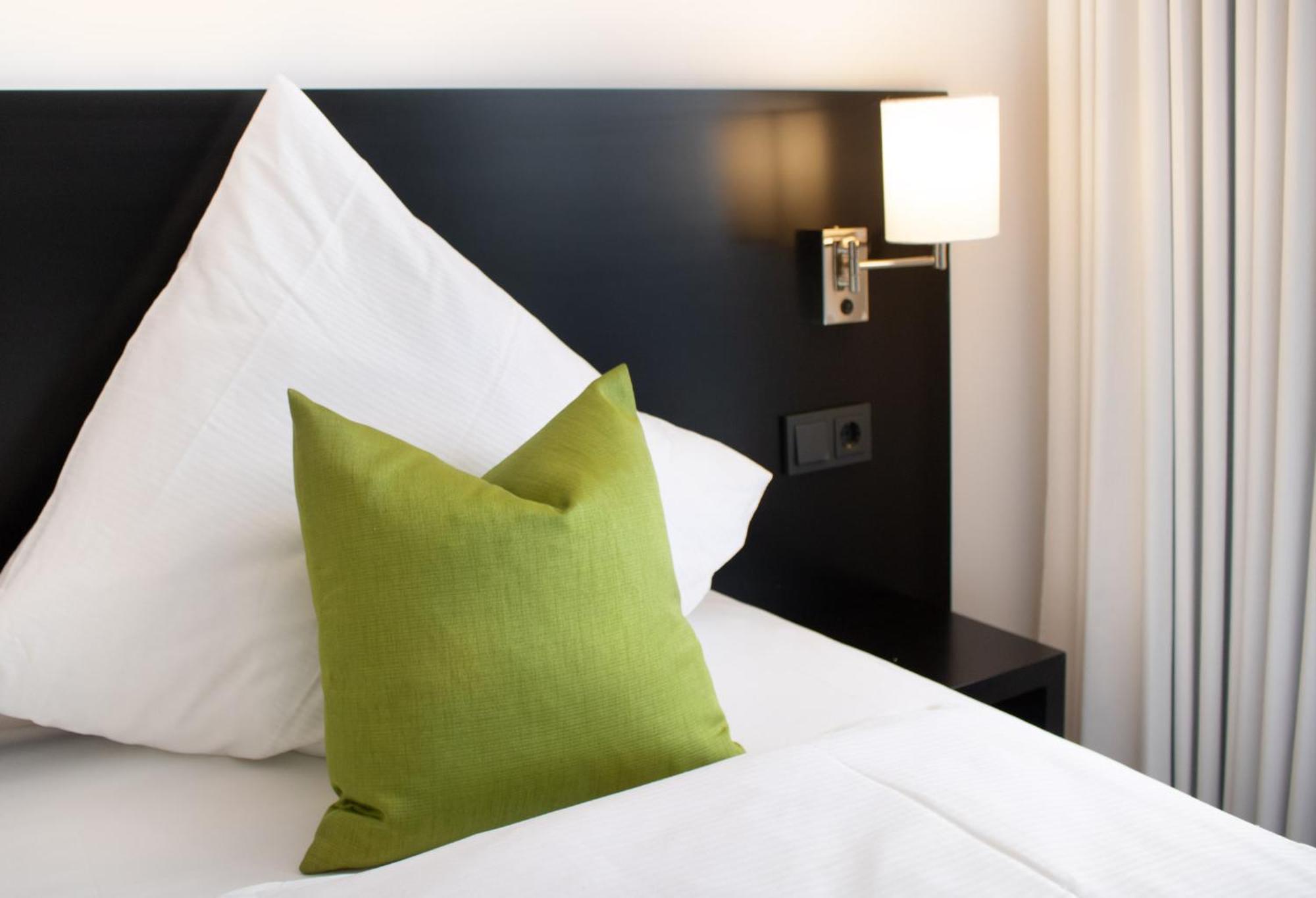 Mer Hotel By Wmm Hotels Мерзебург Екстериор снимка