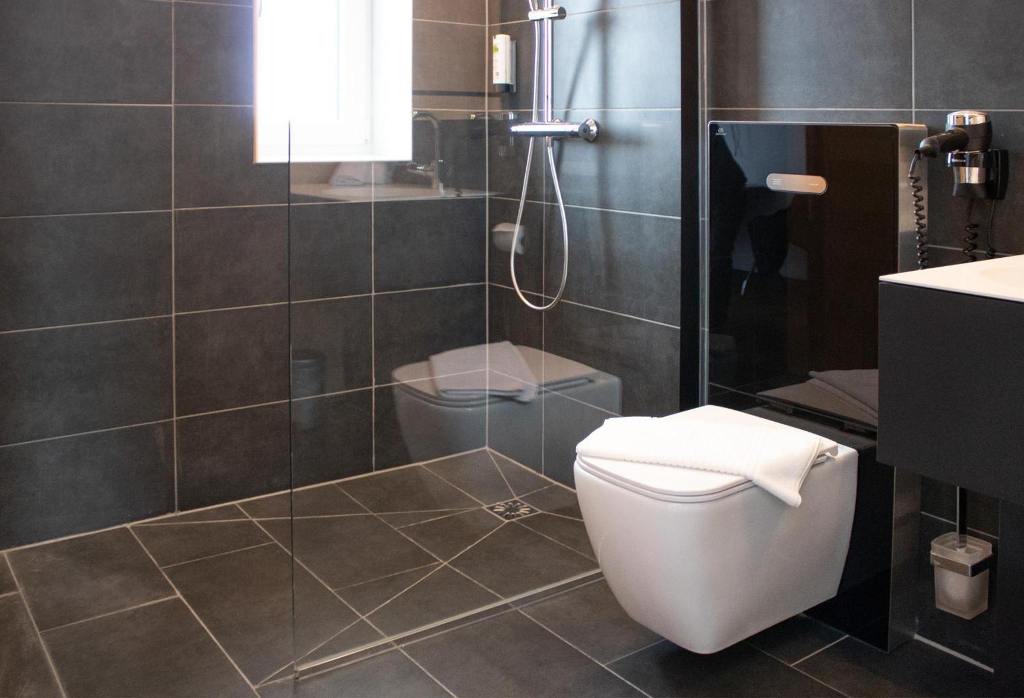 Mer Hotel By Wmm Hotels Мерзебург Екстериор снимка